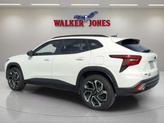 Thumbnail of 2025 Summit White Chevrolet Trax