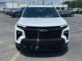 Thumbnail of 2026 Polar White Chevrolet Traverse