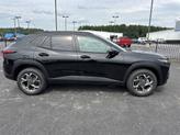 Thumbnail of 2026 Mosaic Black Metallic Chevrolet Trax