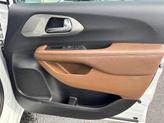 Thumbnail of 2021 Bright White Clearcoat Chrysler Pacifica