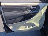 Thumbnail of 2014 Brilliant Black Crystal Pearlcoat Chrysler Town & Country