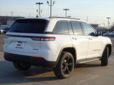 Thumbnail of 2025 Bright White Clearcoat Jeep Grand Cherokee