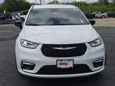 Thumbnail of 2026 Bright White Clearcoat Chrysler Pacifica