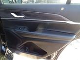 Thumbnail of 2025 Diamond Black Crystal Pearlcoat Jeep Grand Cherokee L