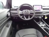 Thumbnail of 2025 Silver Zynith Metallic Clearcoat Jeep Compass