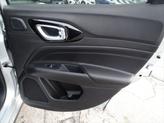 Thumbnail of 2025 Silver Zynith Metallic Clearcoat Jeep Compass