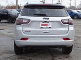 Thumbnail of 2025 Silver Zynith Metallic Clearcoat Jeep Compass
