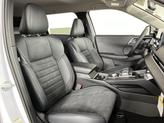 Thumbnail of 2025 White Diamond Mitsubishi Outlander