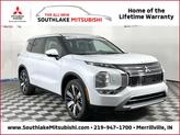 Photo of 2025 White Diamond Mitsubishi Outlander