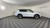 Thumbnail of 2025 White Diamond Mitsubishi Outlander