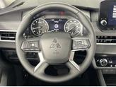 Thumbnail of 2025 White Diamond Mitsubishi Outlander