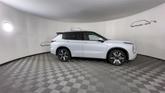 Thumbnail of 2025 White Diamond With Black Roof Mitsubishi Outlander