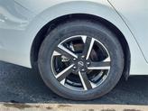 Thumbnail of 2025 Cloud White Nissan Sentra
