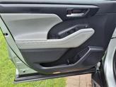 Thumbnail of 2023 Celestial Silver Toyota Highlander