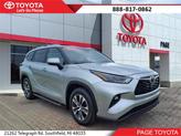 Photo of 2023 Celestial Silver Toyota Highlander