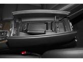 Thumbnail of 2015 Black Sapphire Metallic BMW 750