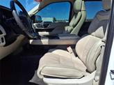 Thumbnail of 2019 White Platinum Metallic Tri-Coat Lincoln Navigator