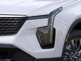 Thumbnail of 2025 Crystal White Tricoat Cadillac XT4