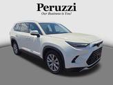 Photo of 2024 White Toyota Grand Highlander