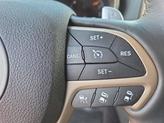 Thumbnail of 2017 Diamond Black Crystal Pearlcoat Jeep Grand Cherokee