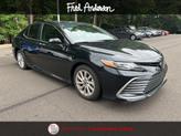 Photo of 2023 Midnight Black Metallic Toyota Camry