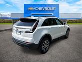 Thumbnail of 2020 Crystal White Tricoat Cadillac XT4