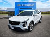 Photo of 2020 Crystal White Tricoat Cadillac XT4