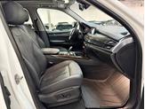 Thumbnail of 2016 Alpine White BMW X5