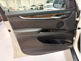Thumbnail of 2016 Alpine White BMW X5