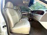 Thumbnail of 2005 White Lincoln Town Car