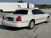 Thumbnail of 2005 White Lincoln Town Car