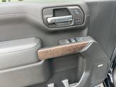 Thumbnail of 2020 Onyx Black GMC Sierra 1500