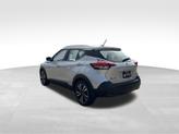 Thumbnail of 2020 Brilliant Silver Metallic Nissan Kicks