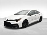 Photo of 2021 Super White Toyota Corolla