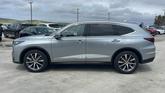 Thumbnail of 2025 Lunar Silver Metallic Acura MDX
