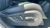 Thumbnail of 2025 Platinum White Pearl Acura RDX