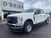 Photo of 2025 Oxford White Ford F-350