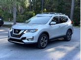 Thumbnail of 2019 Brilliant Silver Metallic Nissan Rogue