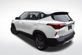 Thumbnail of 2023 Snow White Pearl Kia Seltos