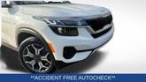 Thumbnail of 2023 Snow White Pearl Kia Seltos