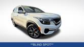Thumbnail of 2023 Snow White Pearl Kia Seltos