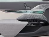 Thumbnail of 2023 Mineral White Metallic BMW i7