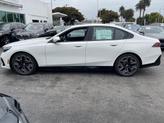 Thumbnail of 2025 Alpine White BMW i5