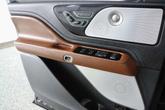 Thumbnail of 2022 Infinite Black Metallic Clearcoat Lincoln Aviator