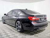 Thumbnail of 2019 Black Sapphire Metallic BMW 750