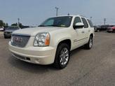 Thumbnail of 2014 White Diamond Tricoat GMC Yukon