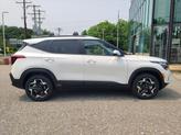 Thumbnail of 2025 Snow White Pearl Kia Seltos