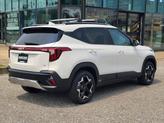 Thumbnail of 2025 Snow White Pearl Kia Seltos