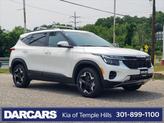 Photo of 2025 Snow White Pearl Kia Seltos