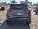 Thumbnail of 2022 Gray Toyota Highlander
